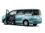 Toyota Voxy Welcab 2014 года